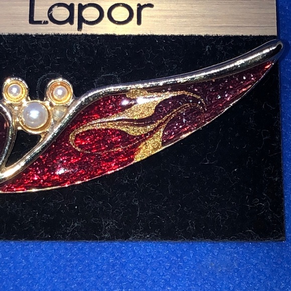 💜🧡❤️ Lapor Brooch - Picture 5 of 7